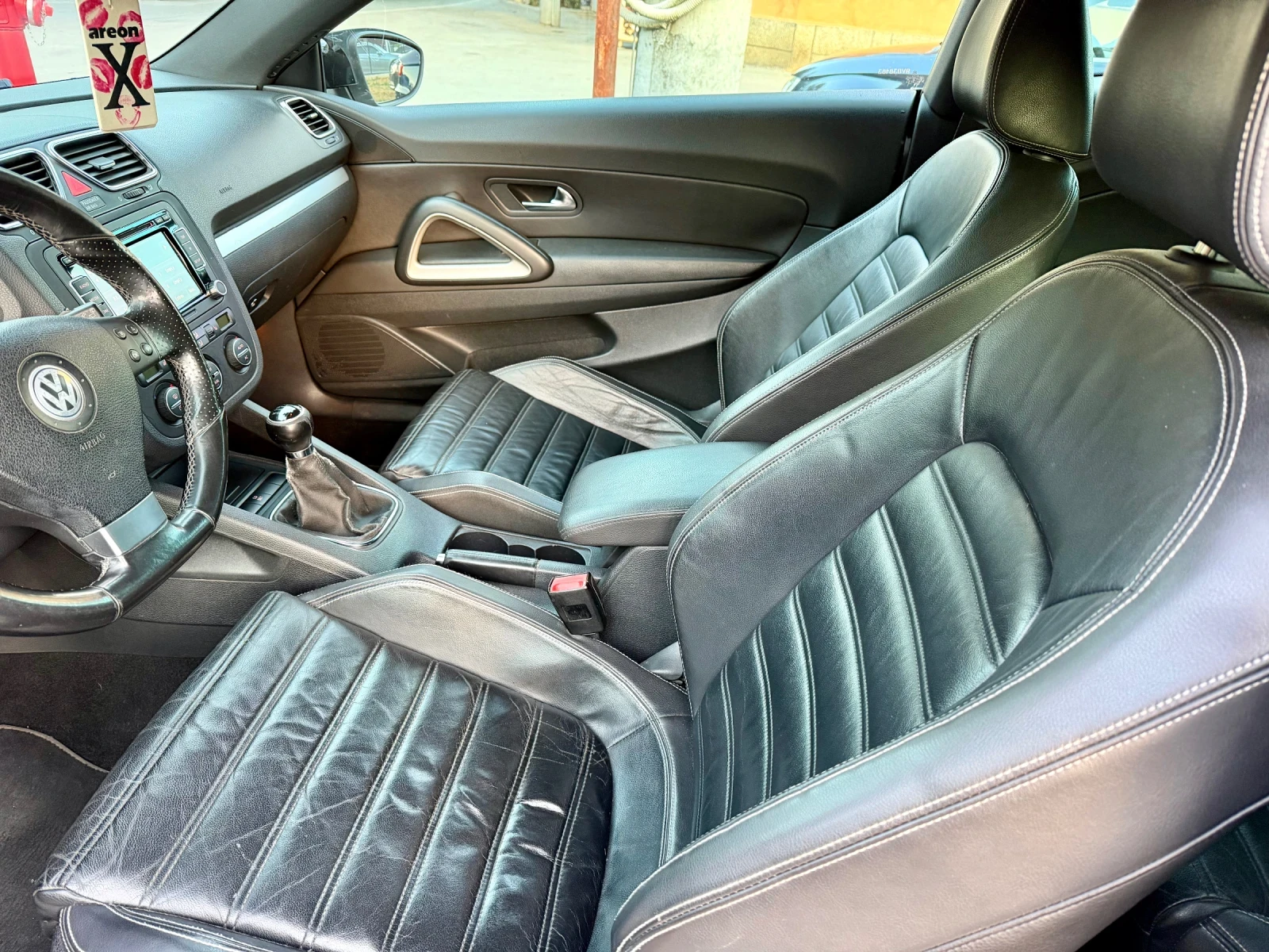 VW Scirocco, снимка 16 - Автомобили и джипове - 55899686