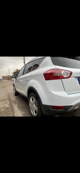 Ford Kuga 2.0 TDCI * 4x4* * KEYLESS* , снимка 4