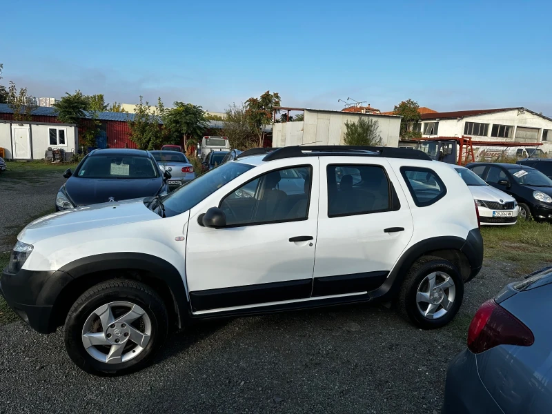 Dacia Duster 1.6 ШВЕЙЦАРИЯ 4х4, снимка 16 - Автомобили и джипове - 47357399