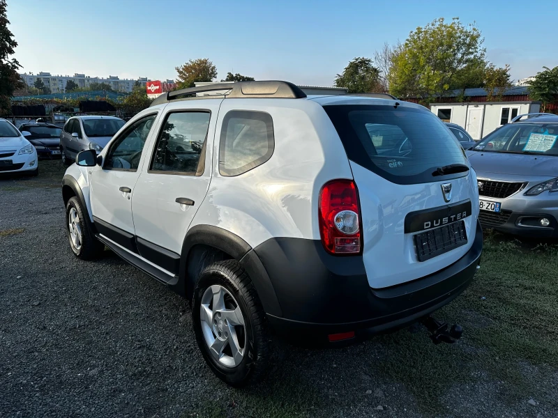 Dacia Duster 1.6 ШВЕЙЦАРИЯ 4х4, снимка 6 - Автомобили и джипове - 47357399