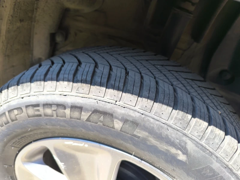 Dacia Duster 1.6 16v LPG, снимка 6 - Автомобили и джипове - 52323682