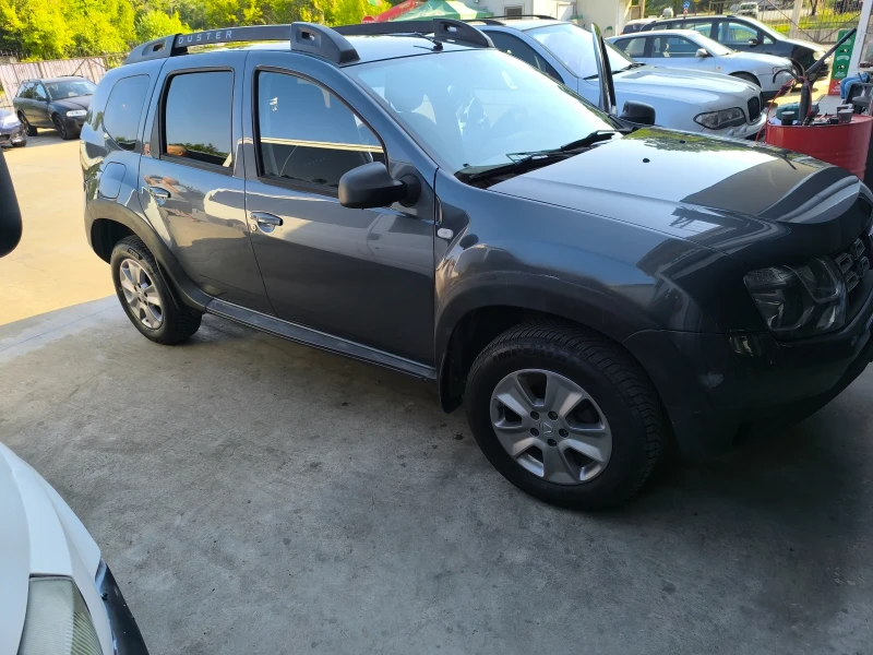 Dacia Duster 1.6 16v LPG, снимка 15 - Автомобили и джипове - 52323682