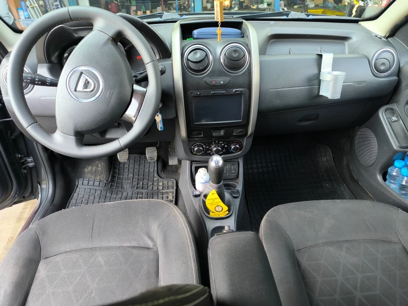 Dacia Duster 1.6 16v LPG, снимка 12 - Автомобили и джипове - 52323682