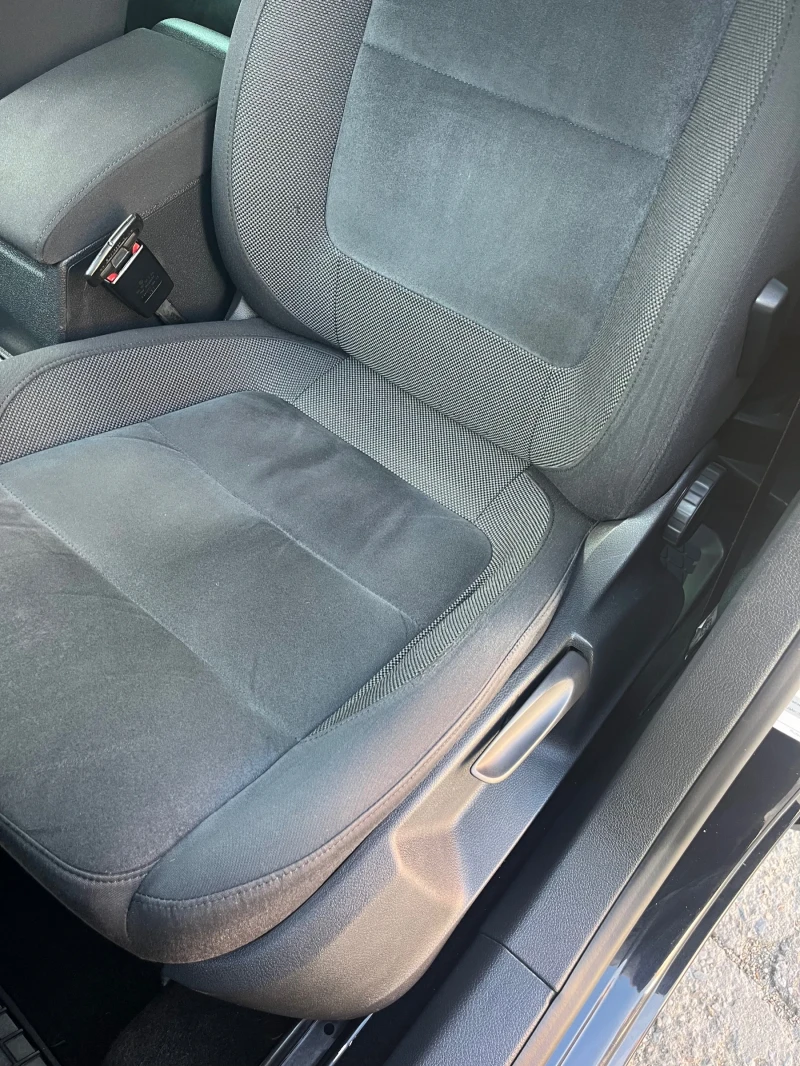 VW Tiguan, снимка 10 - Автомобили и джипове - 52402577