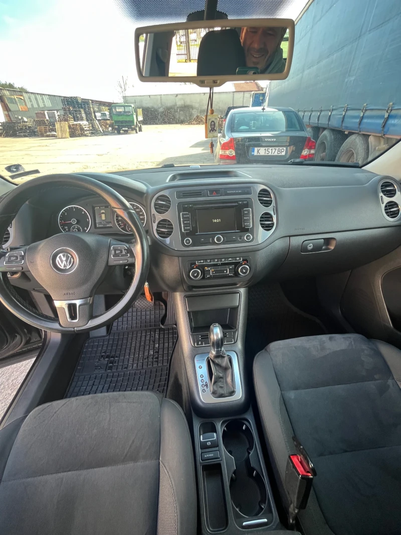 VW Tiguan, снимка 14 - Автомобили и джипове - 52402577