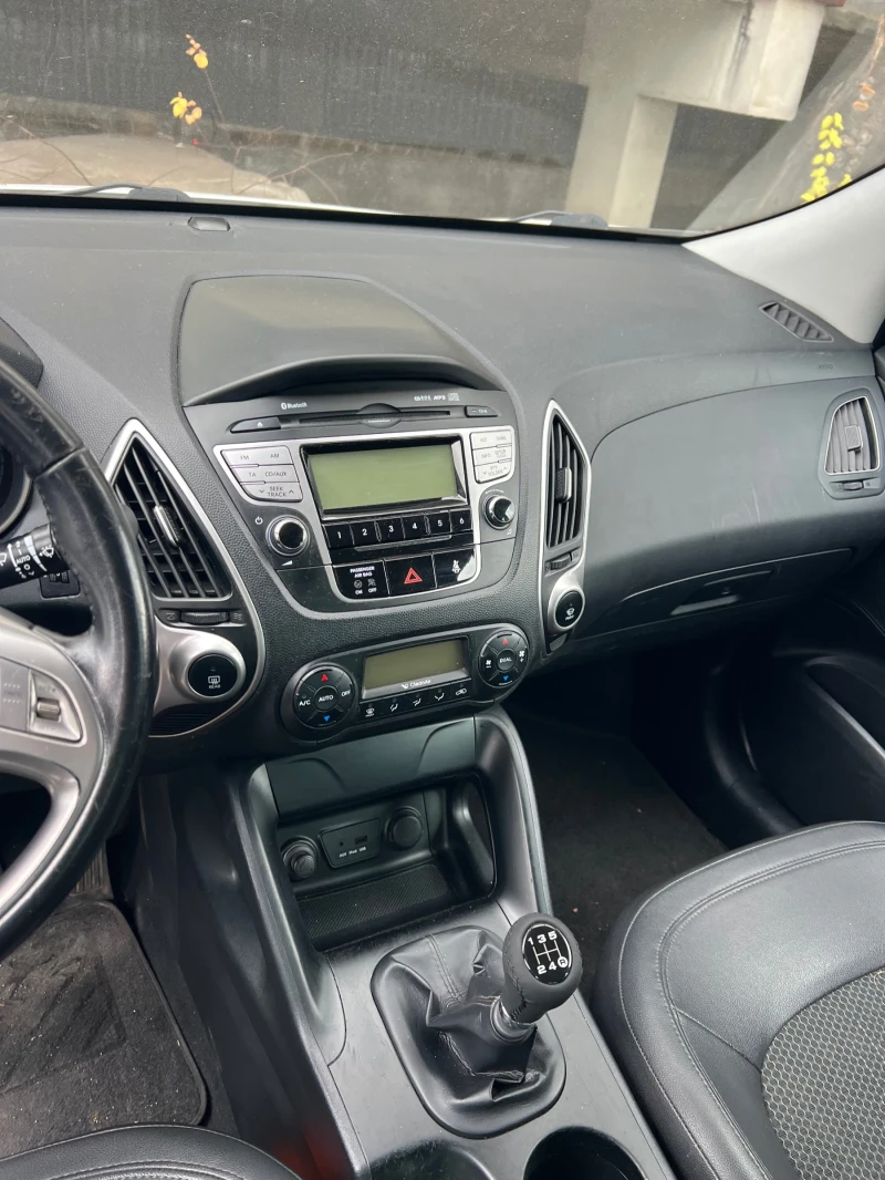 Hyundai IX35 2.0, снимка 6 - Автомобили и джипове - 52955066