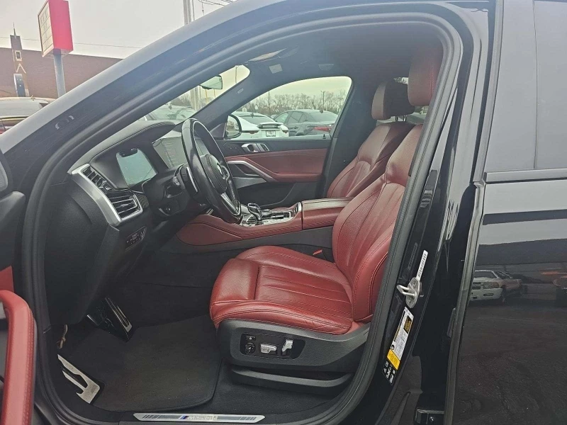 BMW X6 M50I| SKY LOUNGE| BOWERS&WILKINS| LASER| DISTRONIC, снимка 5 - Автомобили и джипове - 53109825