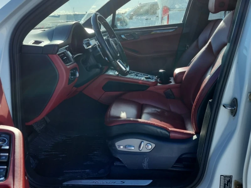 Porsche Macan 2015 * S * CARFAX * ОТ ПРЕДСТАВИТЕЛСТВО, снимка 7 - Автомобили и джипове - 53288087
