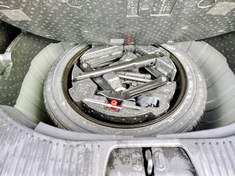 Opel Mokka 1.7 CDTI* Cosmo* Кожа* Подгрев, снимка 16 - Автомобили и джипове - 53571939