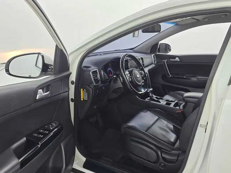 Kia Sportage 4Th Generation Diesel 2.0 2Wd Prestige, снимка 10 - Автомобили и джипове - 55100441
