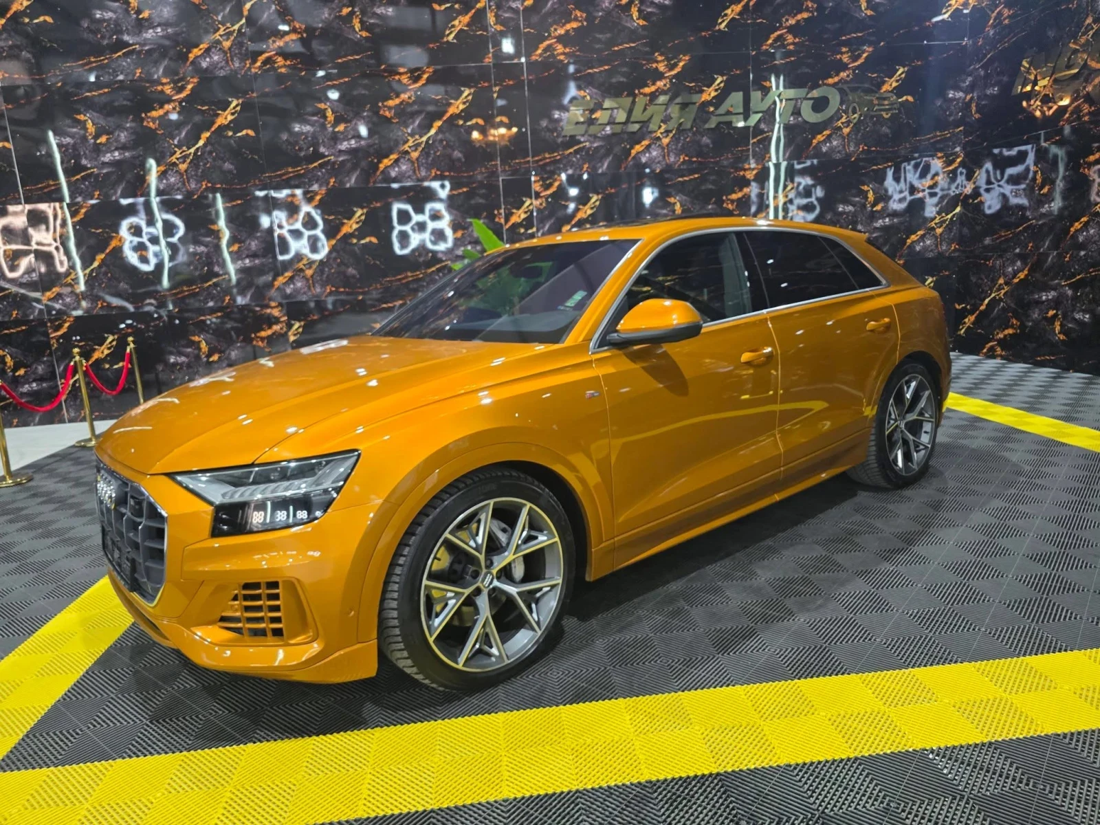 Audi Q8 50TDI QUATTRO MATRIX S LINE ПАНО ЛИЗИНГ 100%, снимка 1
