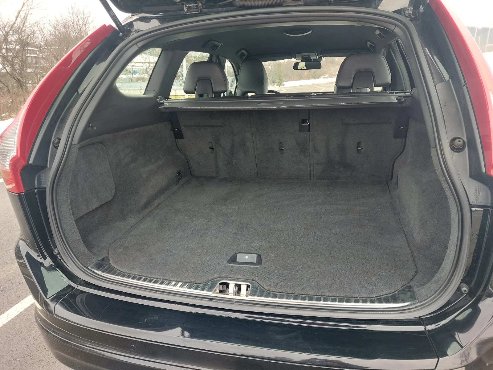 Volvo XC60, снимка 17 - Автомобили и джипове - 53751136