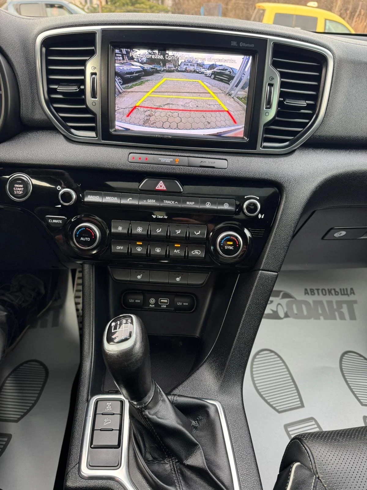 Kia Sportage 2.0CRDi/4x4, снимка 15 - Автомобили и джипове - 53716912