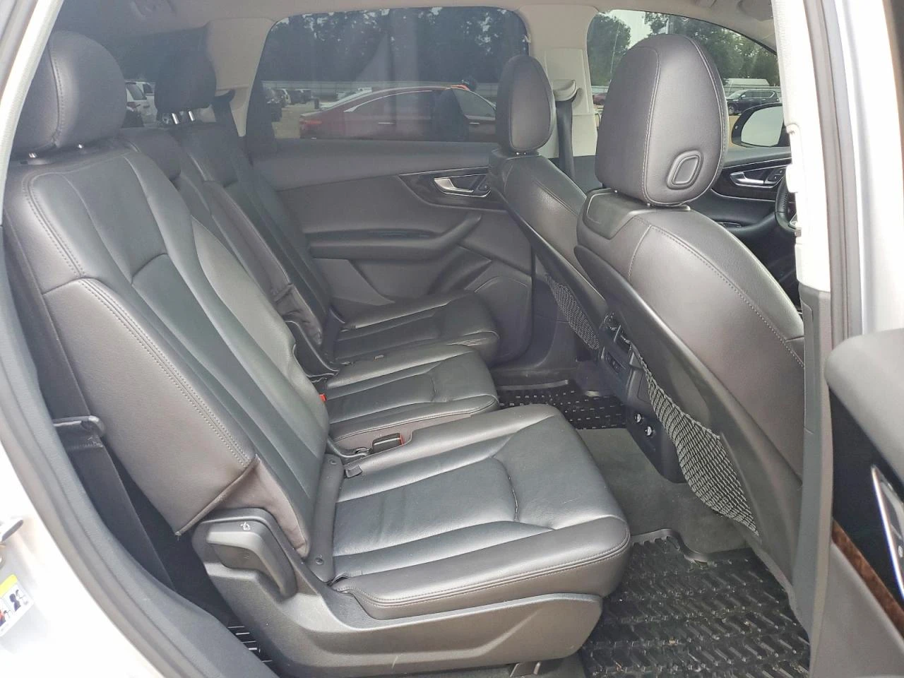 Audi Q7 3.0l Premium, снимка 11 - Автомобили и джипове - 54919589