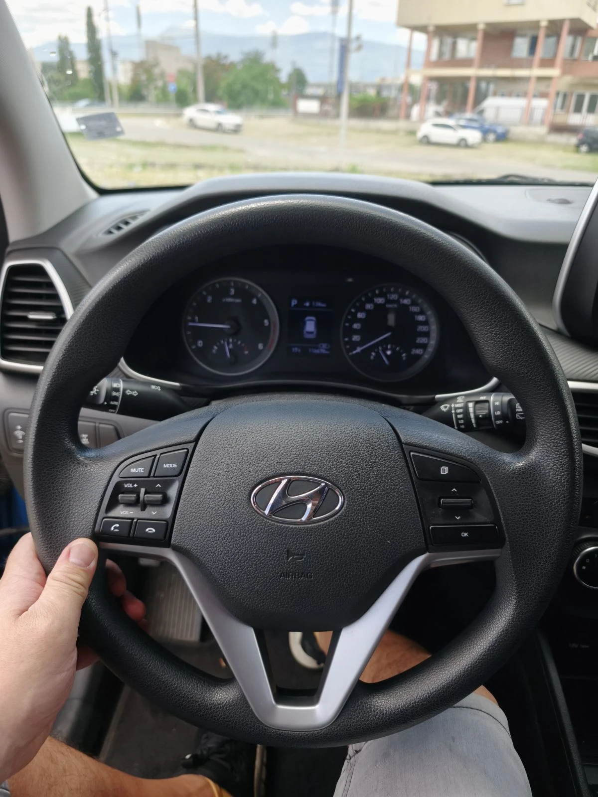 Hyundai Tucson 2.0 CRDI  185K   8 Скорости 4х4 HTRAC , снимка 12 - Автомобили и джипове - 55107672