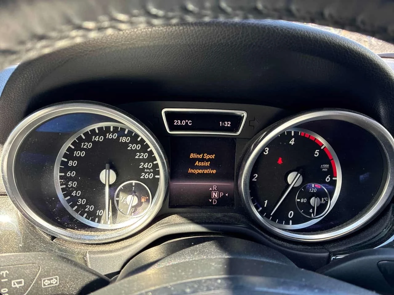 Mercedes-Benz ML 350 * BlueTEC * CARFAX * ОПЦИЯ ЗА ФИНАНСИРАНЕ, снимка 8 - Автомобили и джипове - 56227824