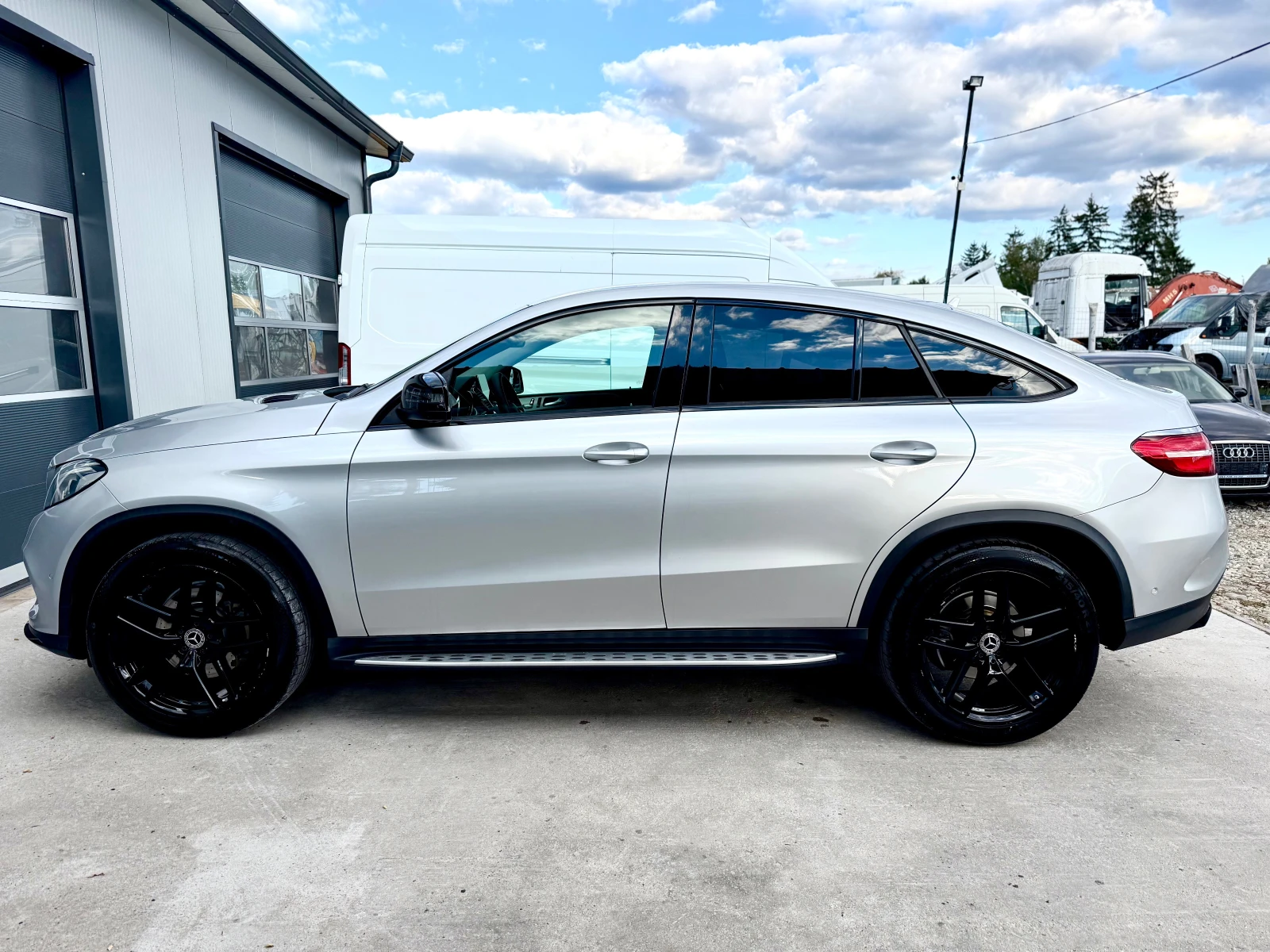 Mercedes-Benz GLE 350 COUPE-AMG/SPORT, снимка 4 - Автомобили и джипове - 56259934