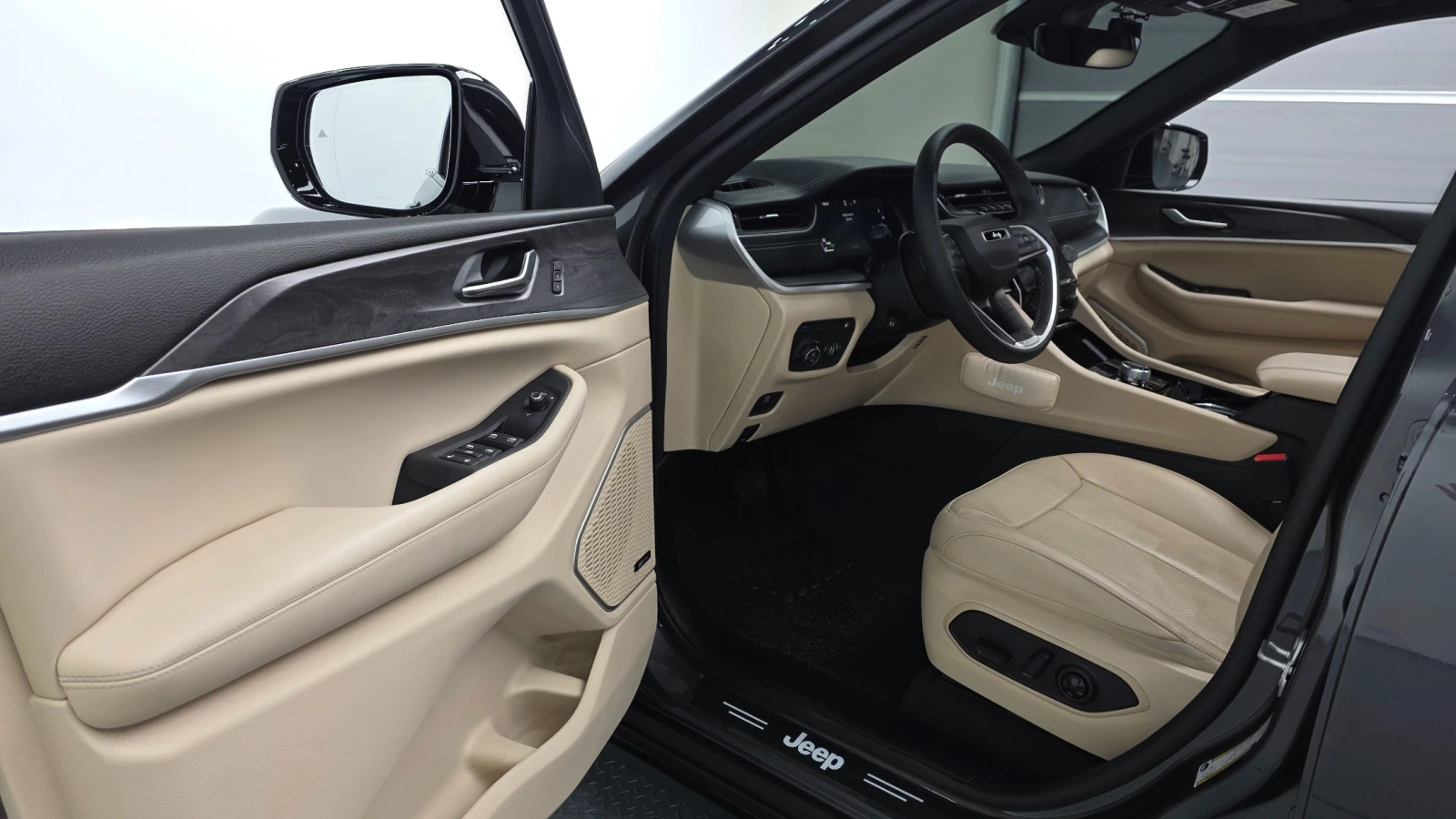 Jeep Grand cherokee 4xe Limited * DIS * ����� * KAMEPA * ///ALPINE | Mobile.bg � ����������� 8