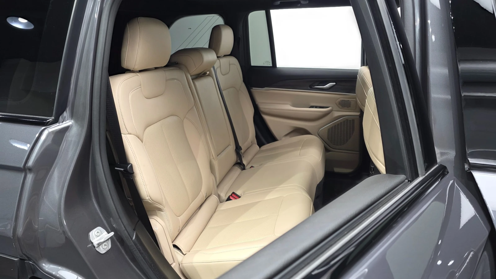 Jeep Grand cherokee 4xe Limited * DIS * ����� * KAMEPA * ///ALPINE | Mobile.bg � ����������� 9