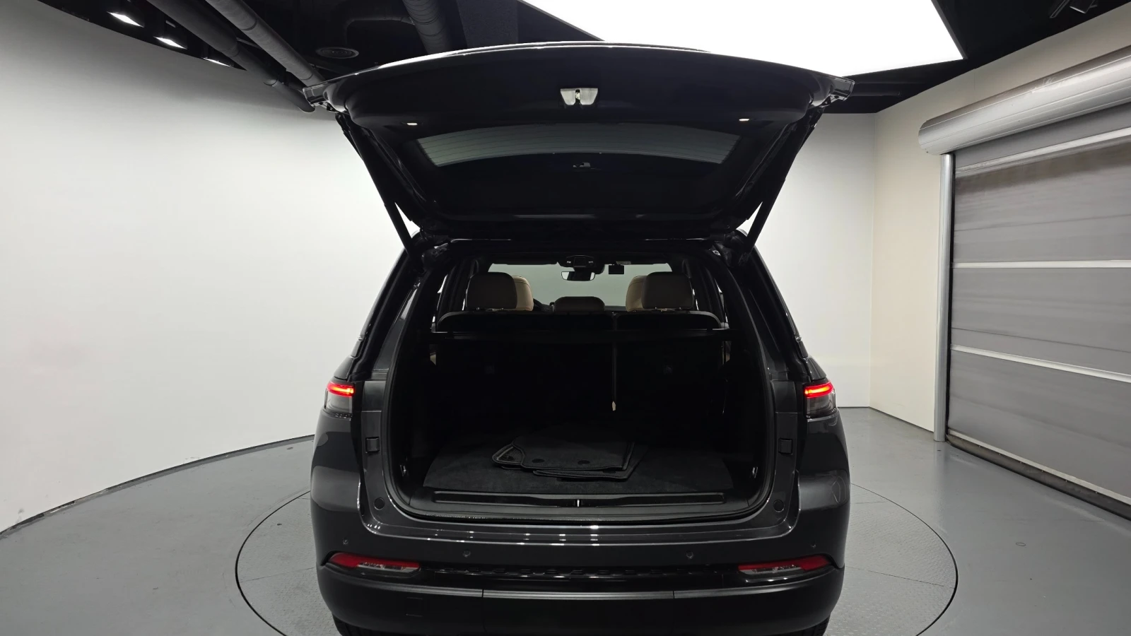 Jeep Grand cherokee 4xe Limited * DIS * ����� * KAMEPA * ///ALPINE | Mobile.bg � ����������� 15
