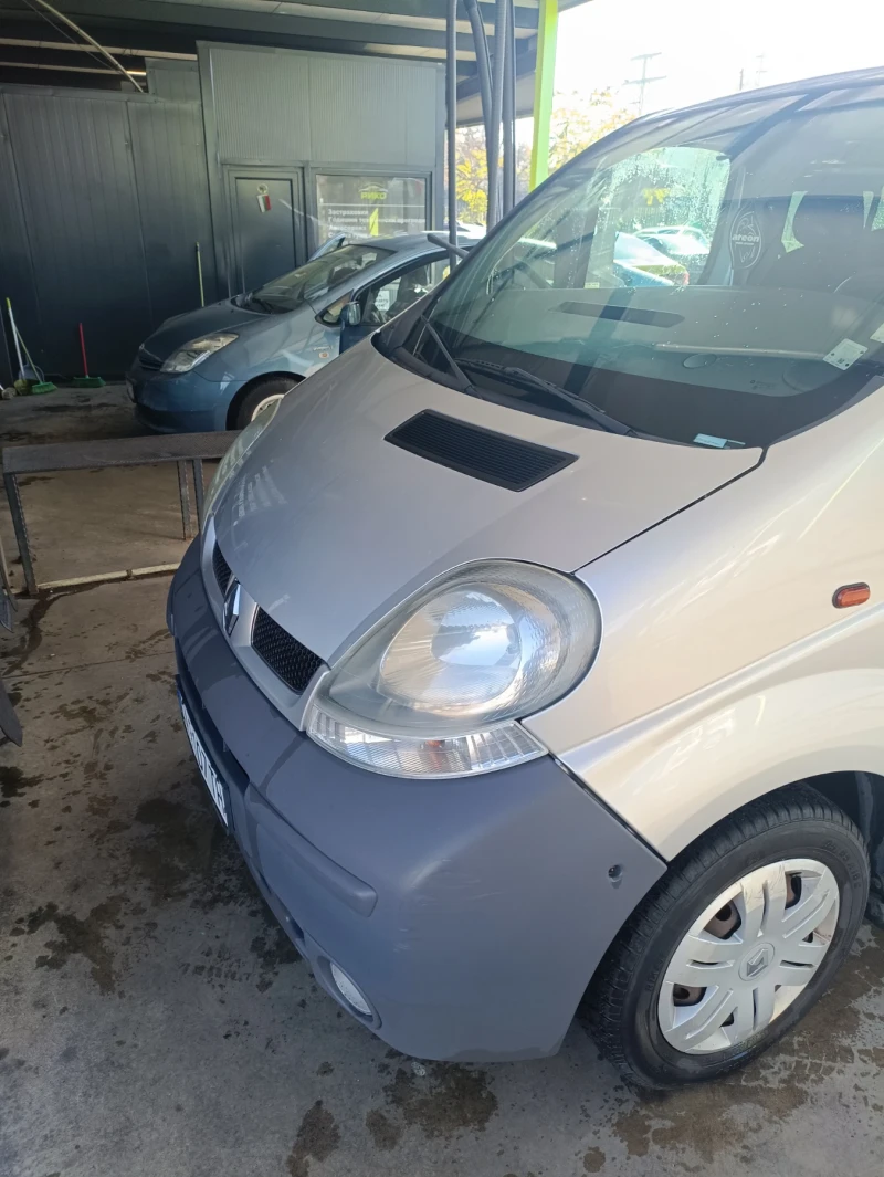 Renault Trafic, снимка 5 - Бусове и автобуси - 47690012