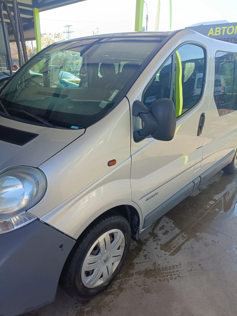 Renault Trafic, снимка 1 - Бусове и автобуси - 47690012