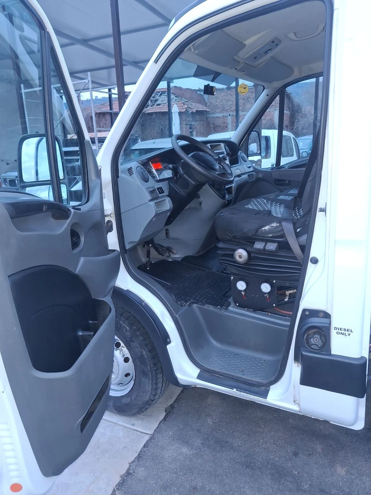 Iveco Daily Пътна помощ, снимка 5 - Бусове и автобуси - 54284154
