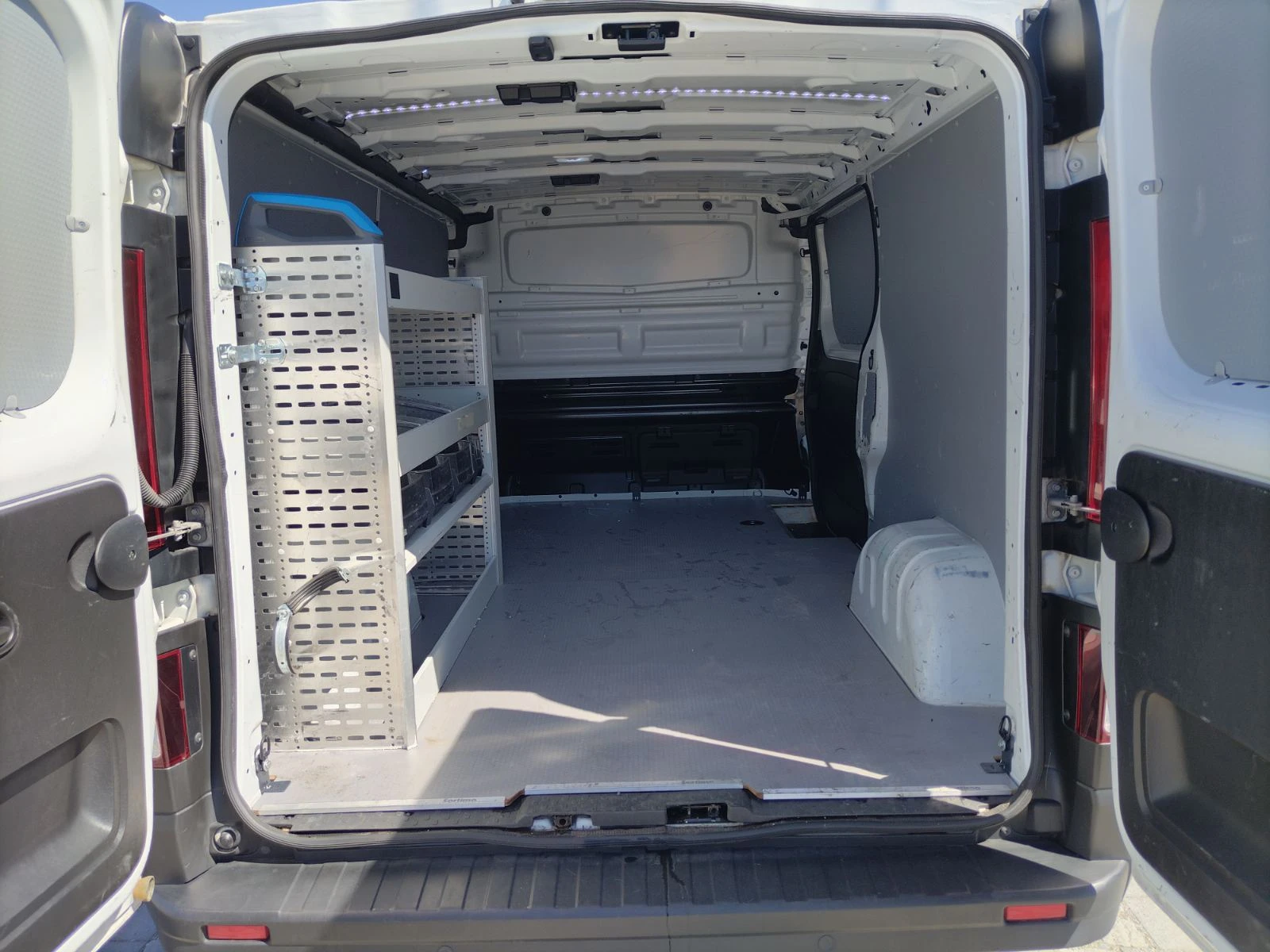 Renault Trafic 2, 0dCi/110к.с. L2H1, снимка 16 - Бусове и автобуси - 56289355