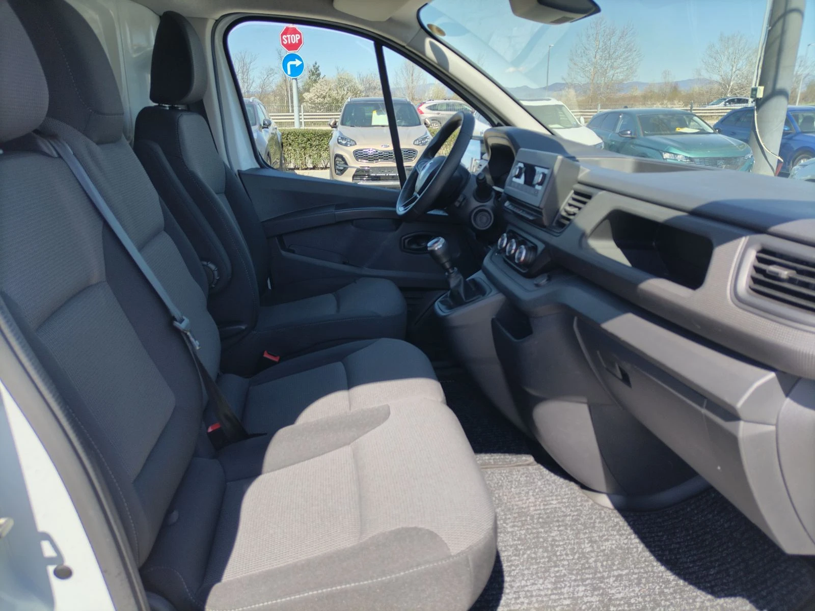 Renault Trafic 2, 0dCi/110к.с. L2H1, снимка 13 - Бусове и автобуси - 56289355