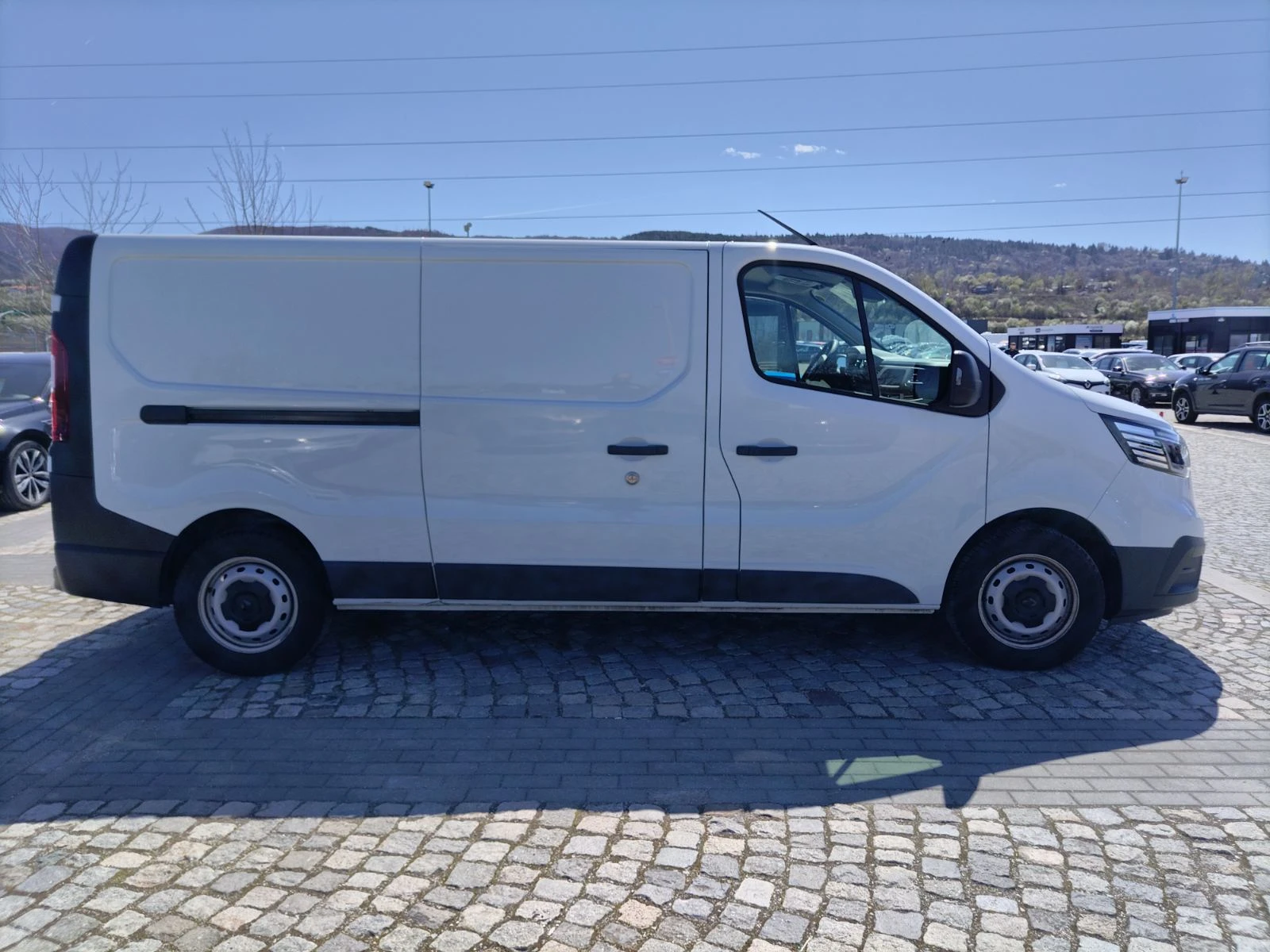 Renault Trafic 2, 0dCi/110к.с. L2H1, снимка 8 - Бусове и автобуси - 56289355