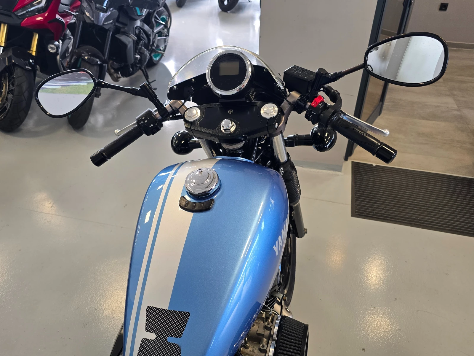 Yamaha Bolt XVS 950ie, ABS, 12.2018г., снимка 11 - Мотоциклети и мототехника - 55197620