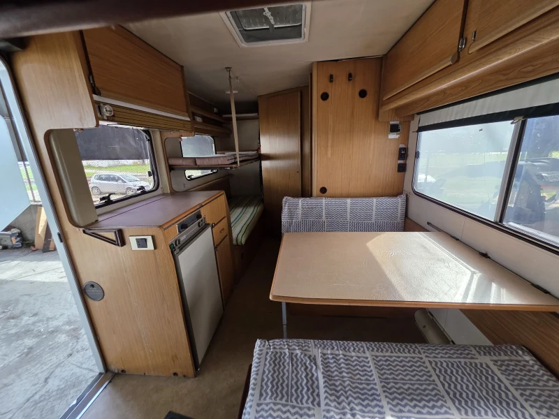 Кемпер Ford Transit Солари, баня, тоалетна, снимка 5 - Каравани и кемпери - 51203059