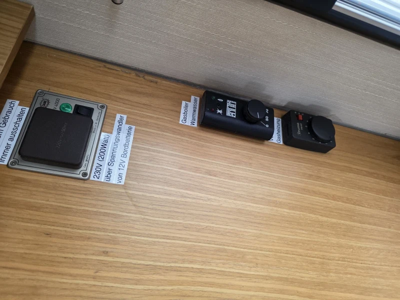 Кемпер Ford Transit Солари, баня, тоалетна, снимка 8 - Каравани и кемпери - 51203059