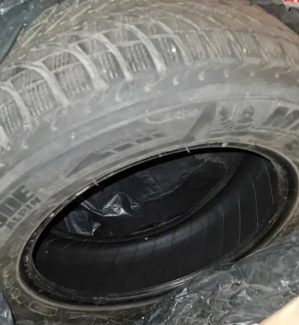 Гуми Зимни 225/60R17, снимка 6 - Гуми и джанти - 42540940