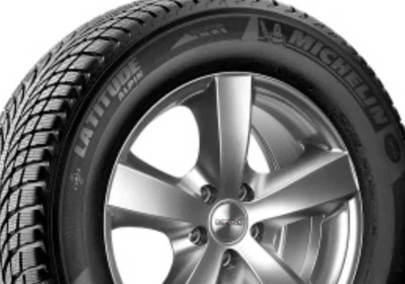 Гуми Зимни 225/60R17, снимка 1 - Гуми и джанти - 42540940