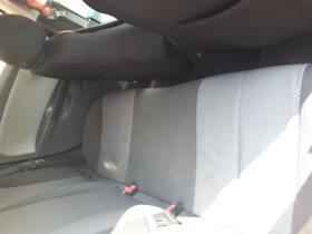 Seat Leon, снимка 16 - Автомобили и джипове - 38059486