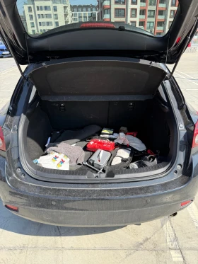 Обява за продажба на Mazda 3 1.6 MZ-CD SKYACTIVE/BOSE/PARKING CAMERA/ ~14 900 лв. - изображение 7 | Auto.bg Обява за продажба на Mazda 3 1.6 MZ-CD SKYACTIVE/BOSE/PARKING CAMERA/ ~14 900 лв. - изображение 7
