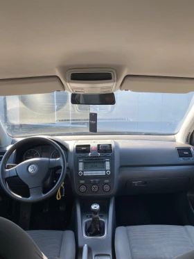 VW Golf - 3600 € / 7040.99 лв. - 73276935 9