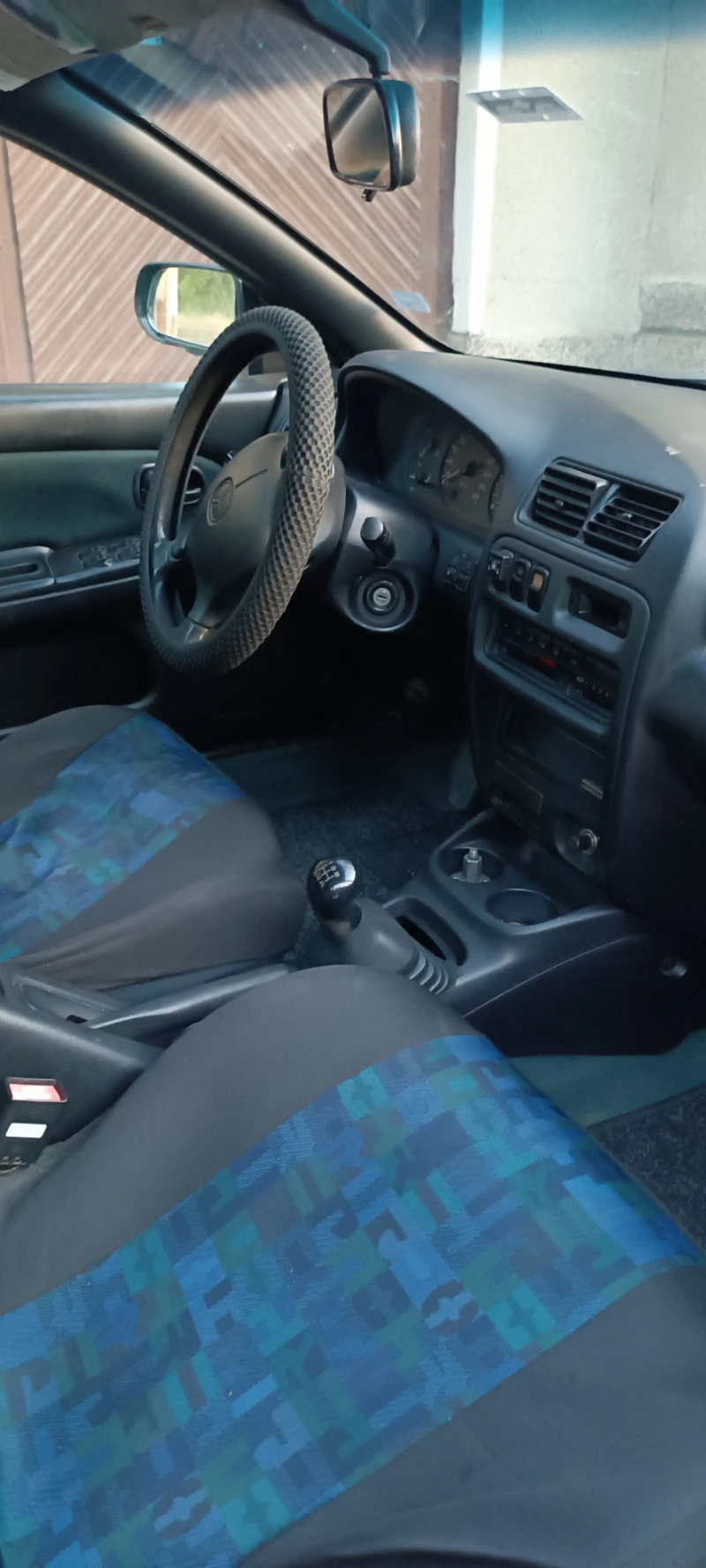 Mazda 323 Lantis, снимка 4 - Автомобили и джипове - 49122779