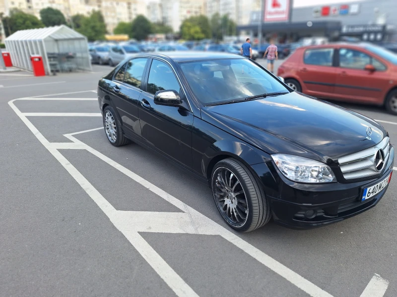 Mercedes-Benz C 180, снимка 6 - Автомобили и джипове - 47316334