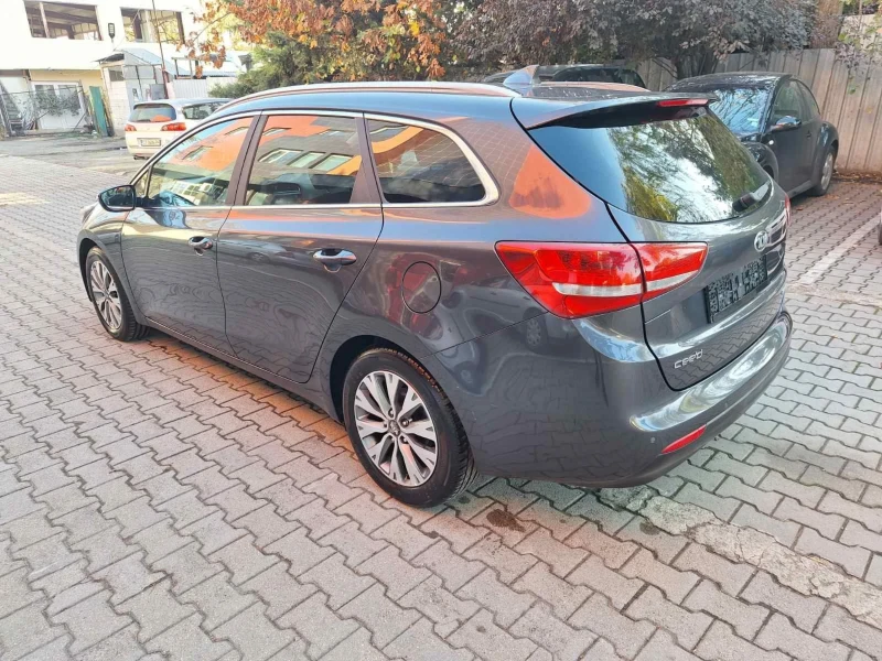 Kia Ceed 1.6crdi 2018 automat, снимка 7 - Автомобили и джипове - 48249740