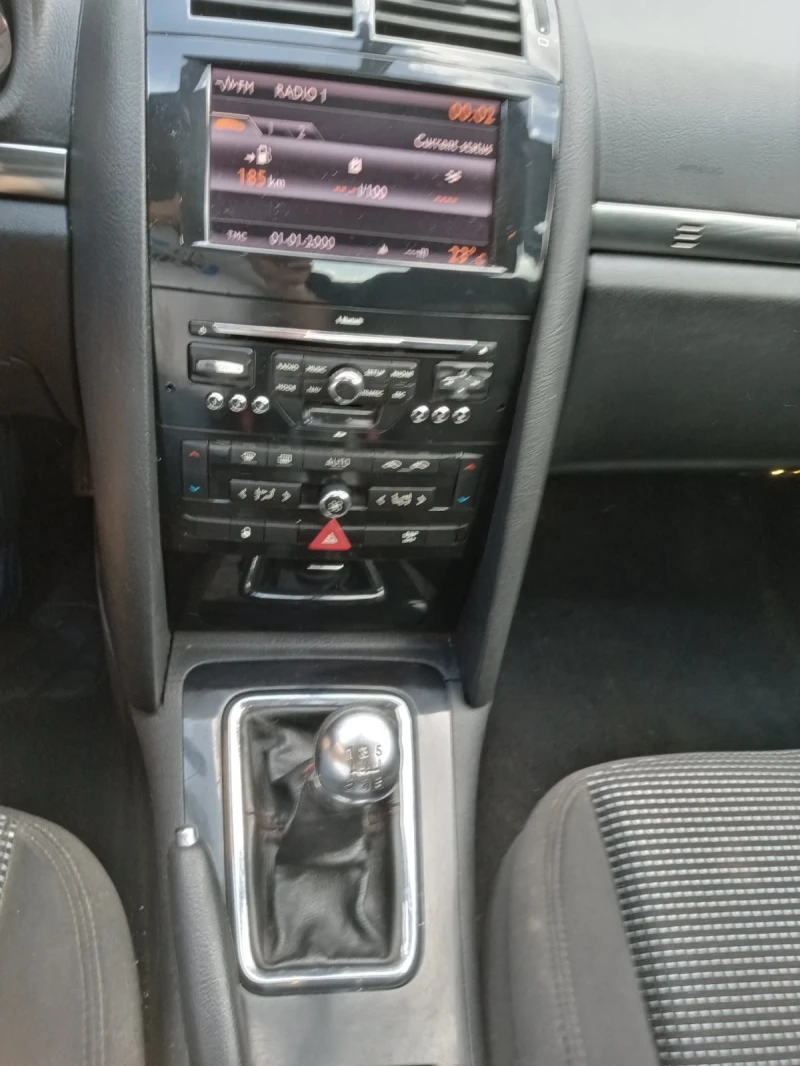 Peugeot 407 1.6 HDI, снимка 10 - Автомобили и джипове - 49563415