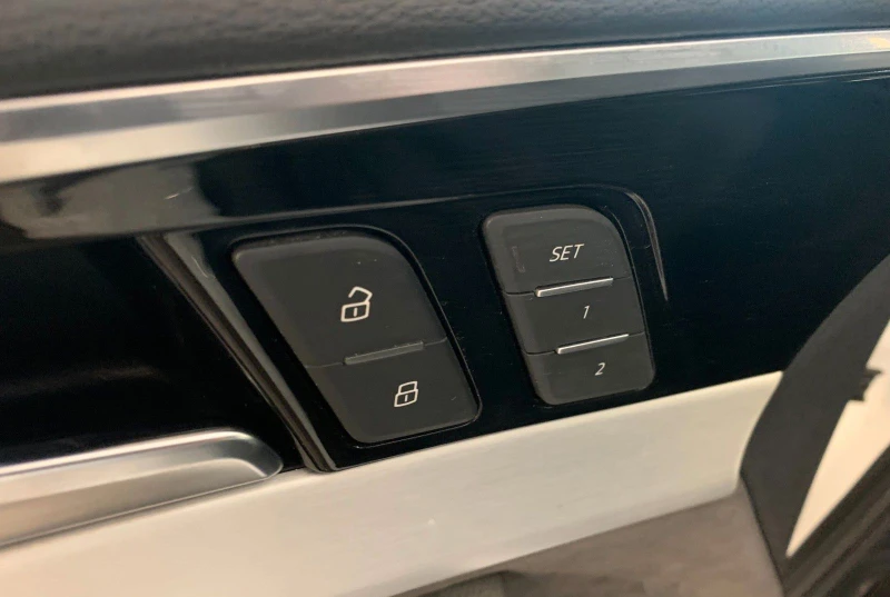 Audi S4 QUATTRO/374HP/MATRIX/CAM/MASSAGE/ACC/MEMO/209Е, снимка 11 - Автомобили и джипове - 50472917