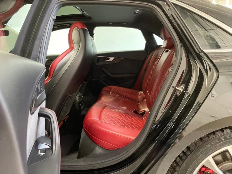 Audi S4 Quattro* Technik* АвтоКредит* (ЦЕНА ДО БГ), снимка 11 - Автомобили и джипове - 52543531