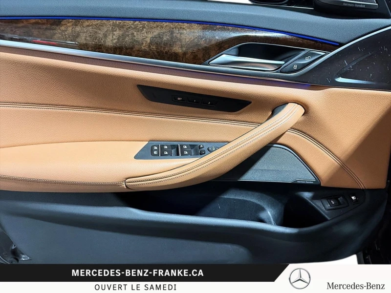 BMW 530E ПАМЕТ* M PACK* ПАНОРАМА* 4 ПОДГРЕВА* КАМЕРА* , снимка 9 - Автомобили и джипове - 52652969