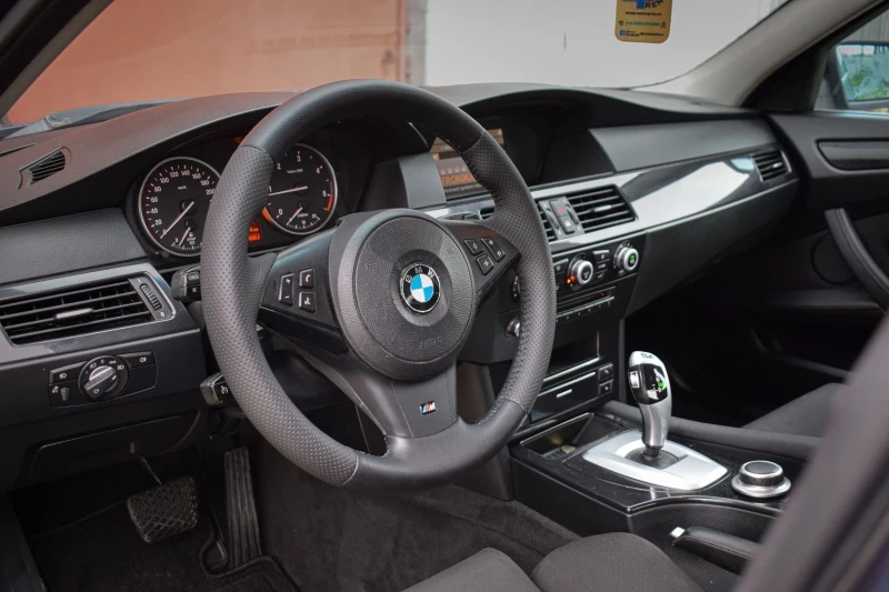 BMW 520 M pack, снимка 10 - Автомобили и джипове - 53093434