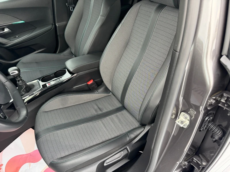 Peugeot 2008 1.5 Blue HDI Allure, снимка 11 - Автомобили и джипове - 53188386