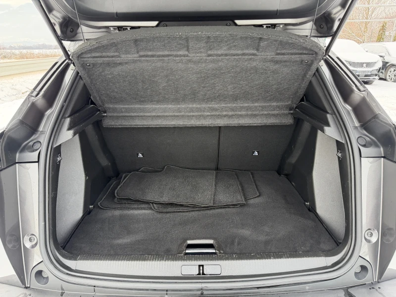 Peugeot 2008 1.5 Blue HDI Allure, снимка 6 - Автомобили и джипове - 53188386