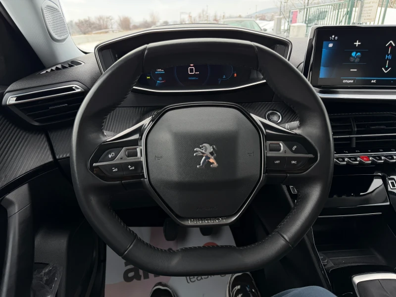 Peugeot 2008 1.5 Blue HDI Allure, снимка 14 - Автомобили и джипове - 53188386