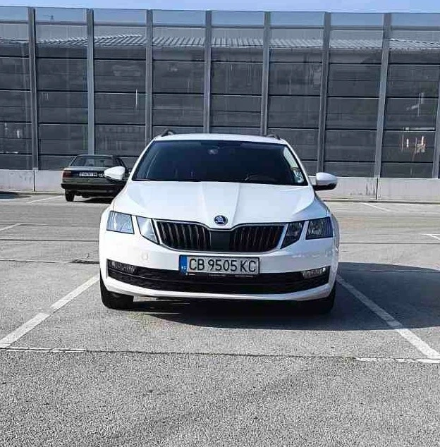 Skoda Octavia, снимка 1 - Автомобили и джипове - 48535657